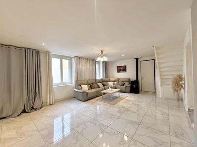 Maison - 142 m² - 5 pièces