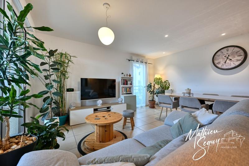 Appartement - 70 m² - 3 pièces