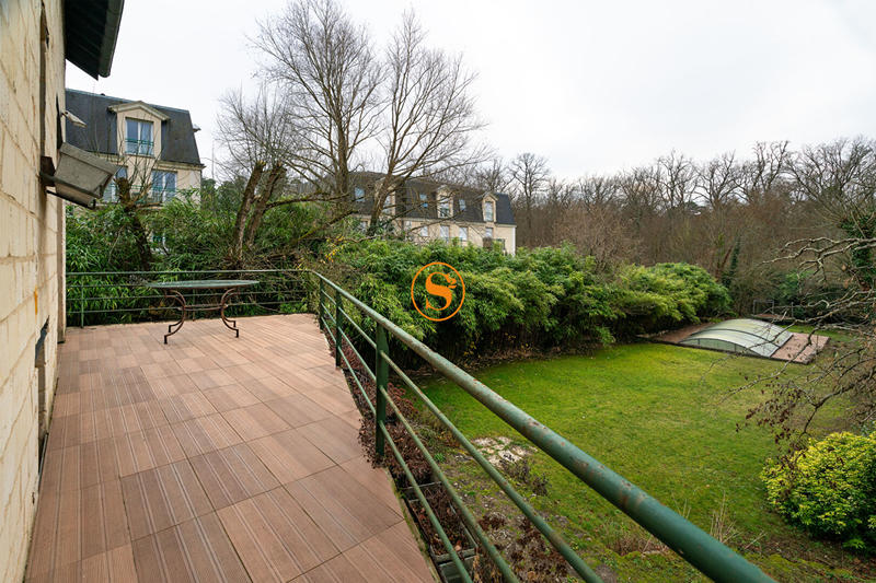 Maison - 182 m² - 8 pièces