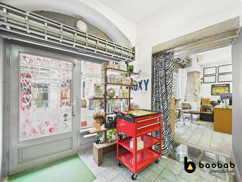 Fonds de commerce - 75 m²