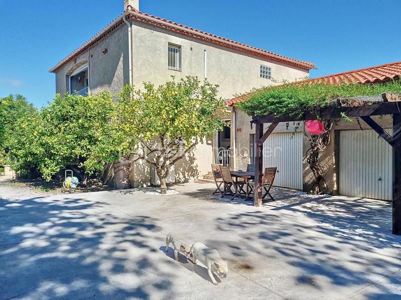 Villa - 232 m² - 9 pièces