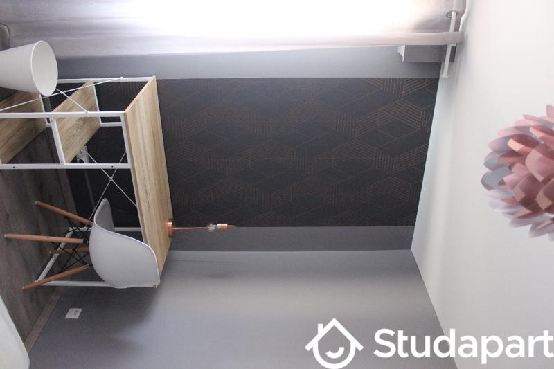 Chambre - 13 m² - 1 pièce