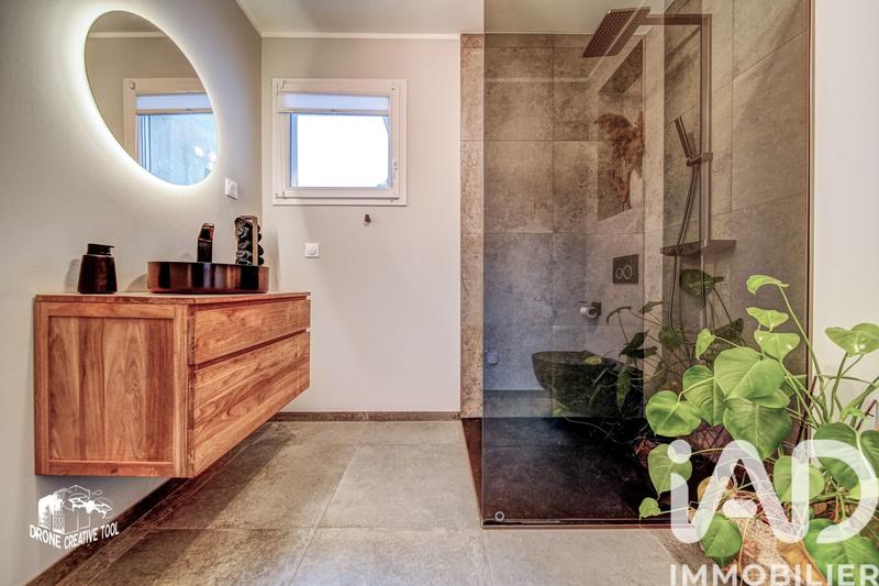 Maison - 162 m² - 6 pièces