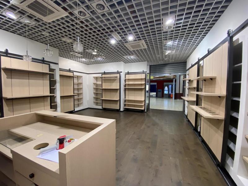 Local commercial - 61 m²