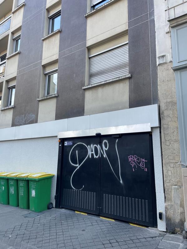 Parking / Garage - 12 m²