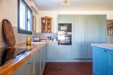 Villa - 300 m² - 7 pièces