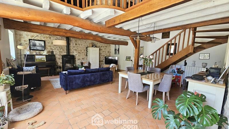 Maison - 185 m² - 7 pièces