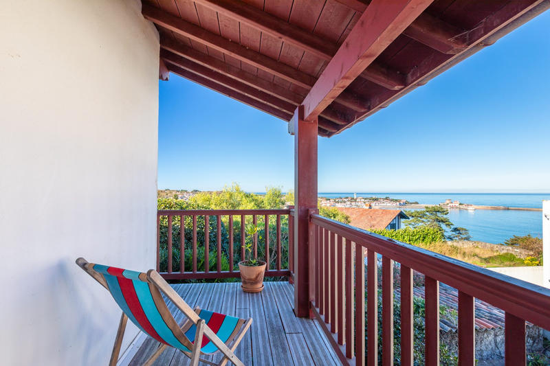 Maison - 106 m² - 5 pièces