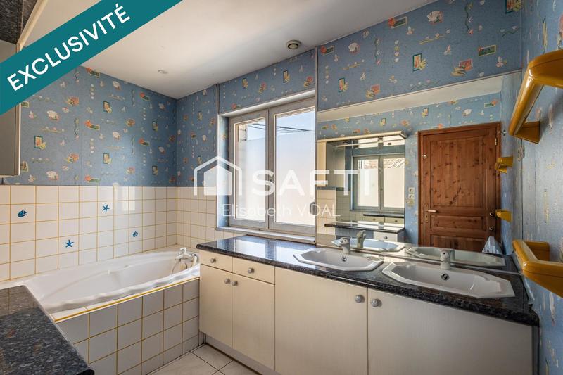 Maison - 292 m² - 6 pièces