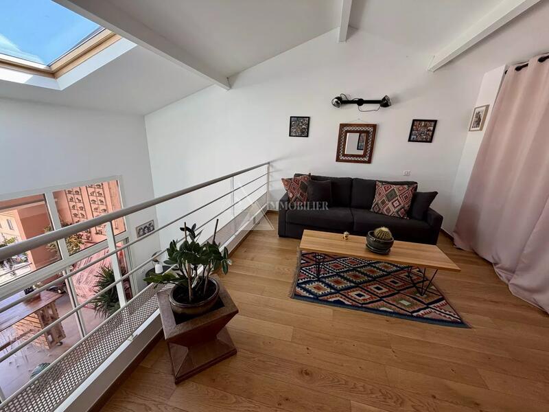 Appartement - 96 m² - 3 pièces