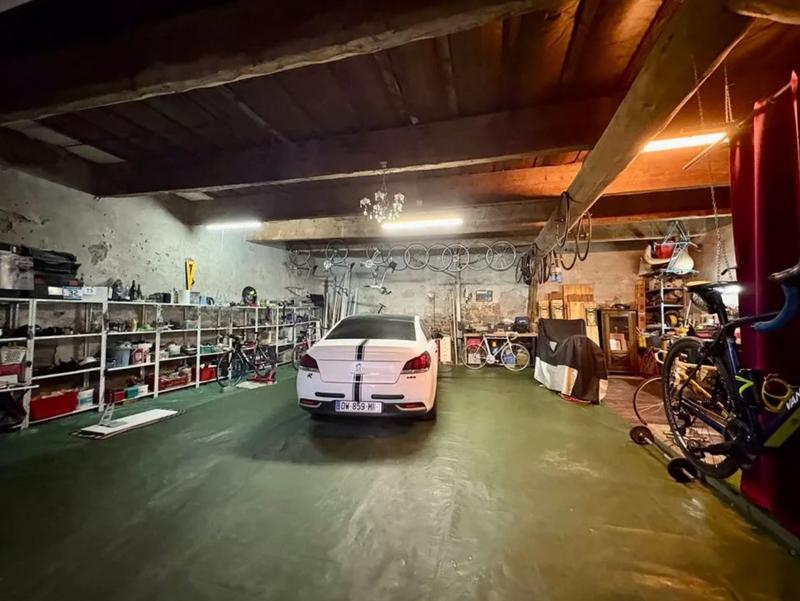 Appartement - 350 m² - 8 pièces