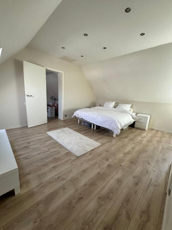 Maison - 101 m² - 5 pièces