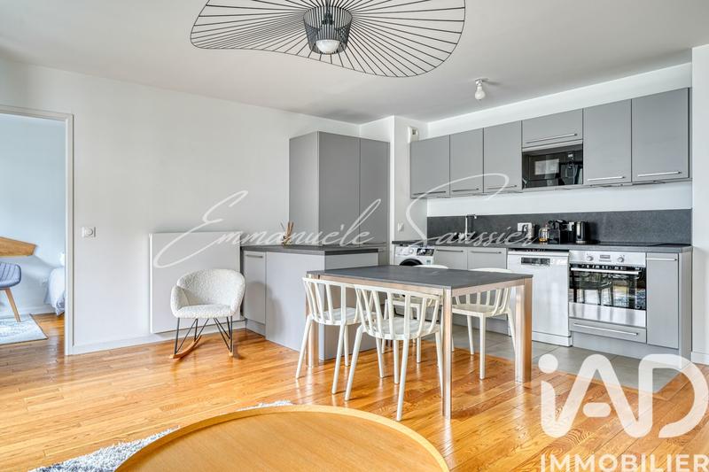 Appartement - 90 m² - 4 pièces