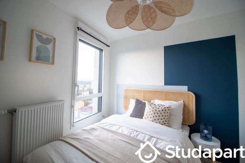 Chambre - 10 m² - 1 pièce