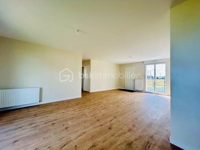 Maison - 85 m² - 5 pièces