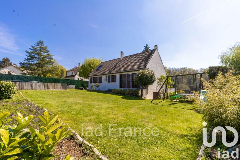 Maison - 185 m² - 8 pièces