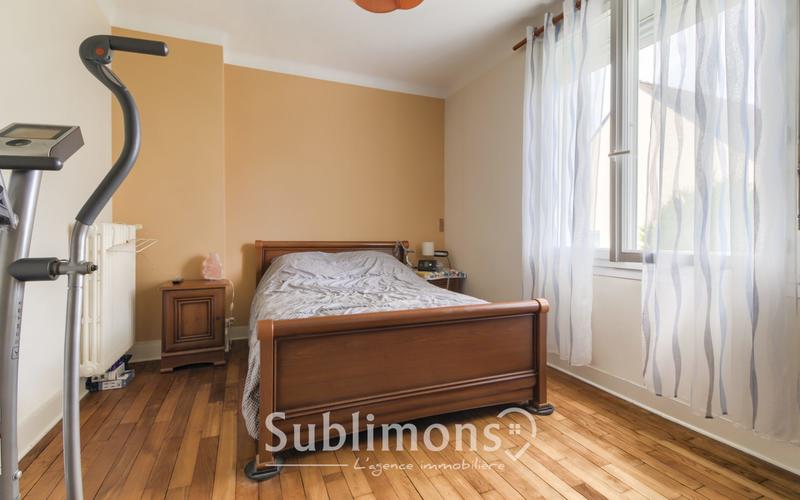 Maison - 93 m² - 5 pièces