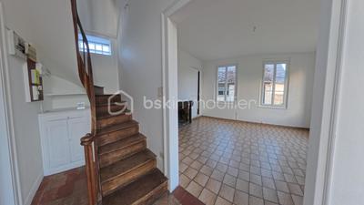 Maison - 95 m² - 6 pièces