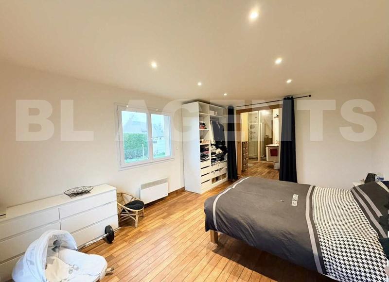 Maison - 145 m² - 6 pièces