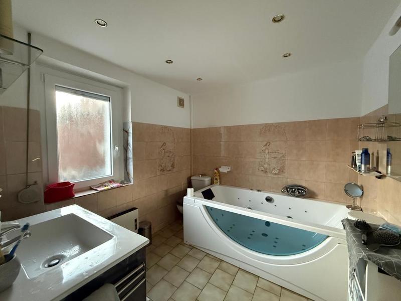 Maison - 142 m² - 5 pièces