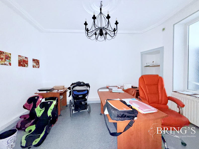 Local commercial - 100 m² - 4 pièces