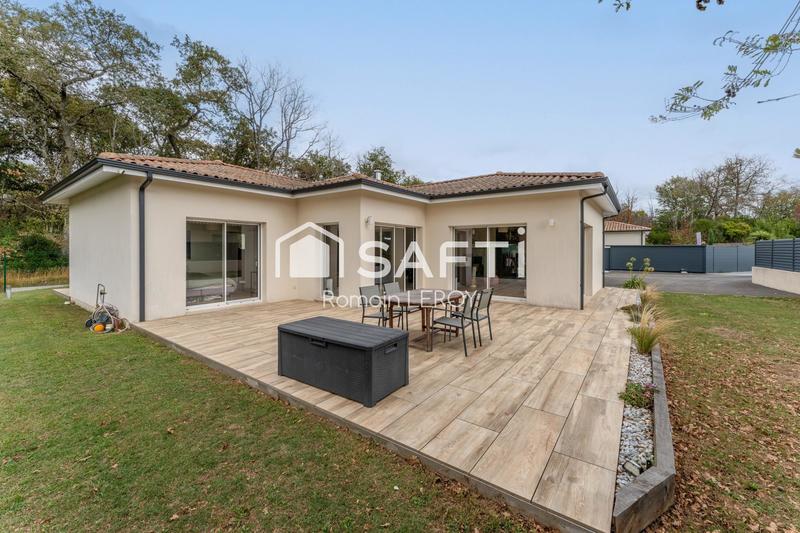 Maison - 159 m² - 6 pièces