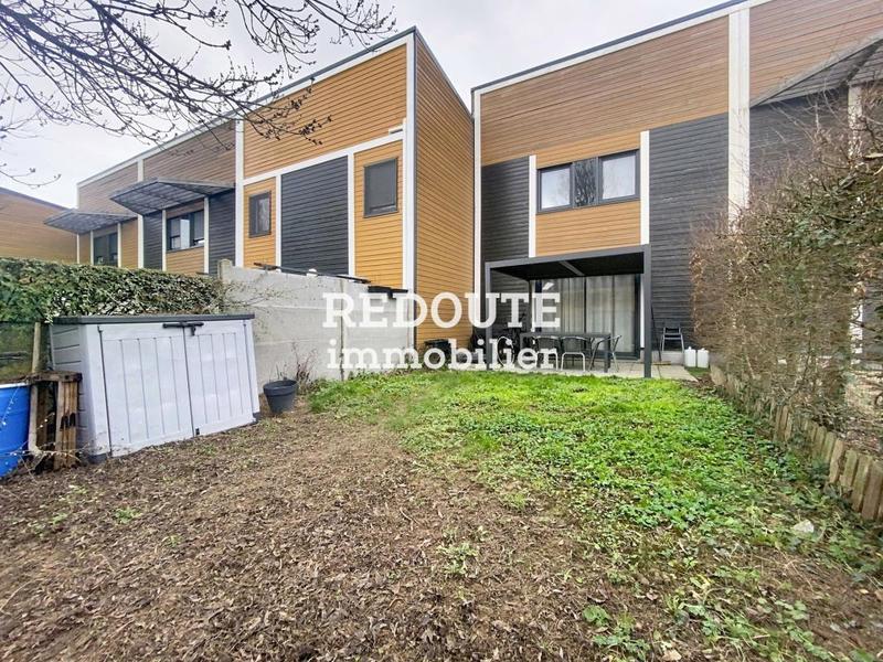 Maison - 95 m² - 5 pièces