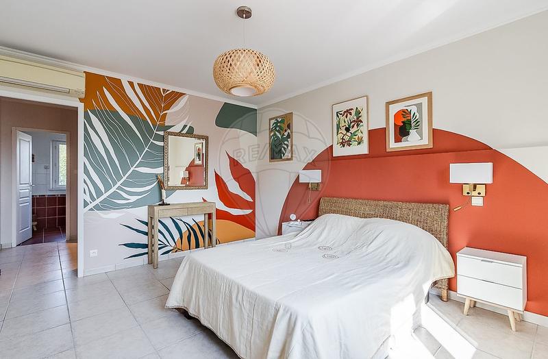 Maison - 226 m² - 6 pièces