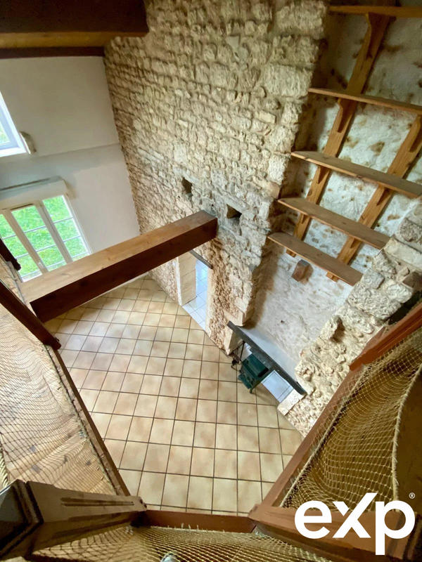 Maison traditionnelle - 134 m² - 4 pièces