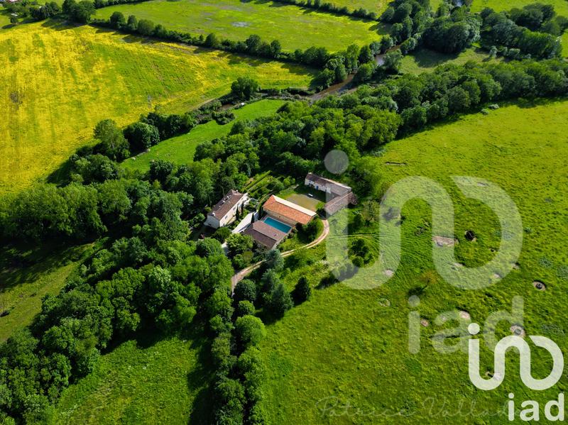 Maison - 365 m² - 7 pièces