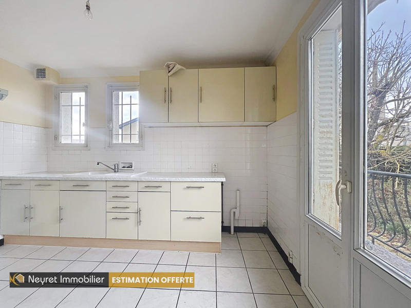 Maison - 96 m² - 4 pièces