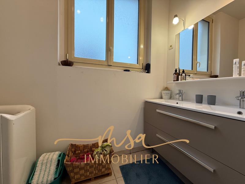 Immeuble - 150 m² - 6 pièces