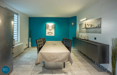 Maison - 180 m² - 8 pièces