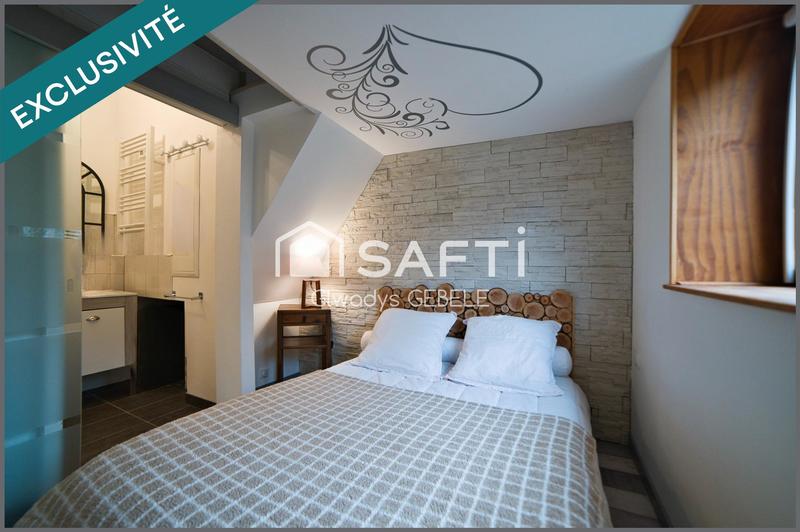 Maison - 214 m² - 10 pièces