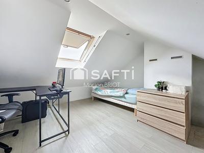 Maison - 100 m² - 6 pièces