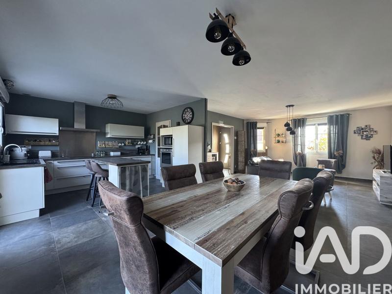 Maison - 123 m² - 6 pièces