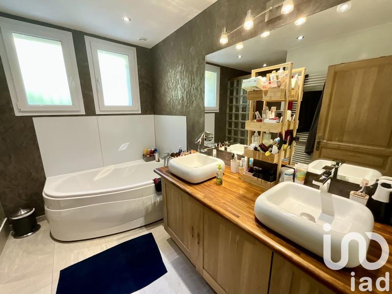 Maison - 158 m² - 4 pièces