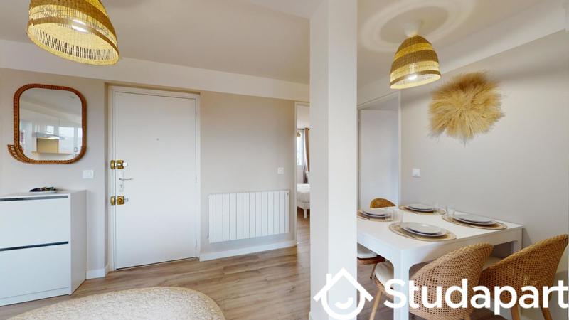 Chambre - 11 m² - 1 pièce