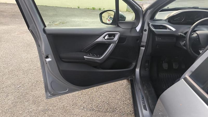 Peugeot 2008 1.2 Puretech 82 Style