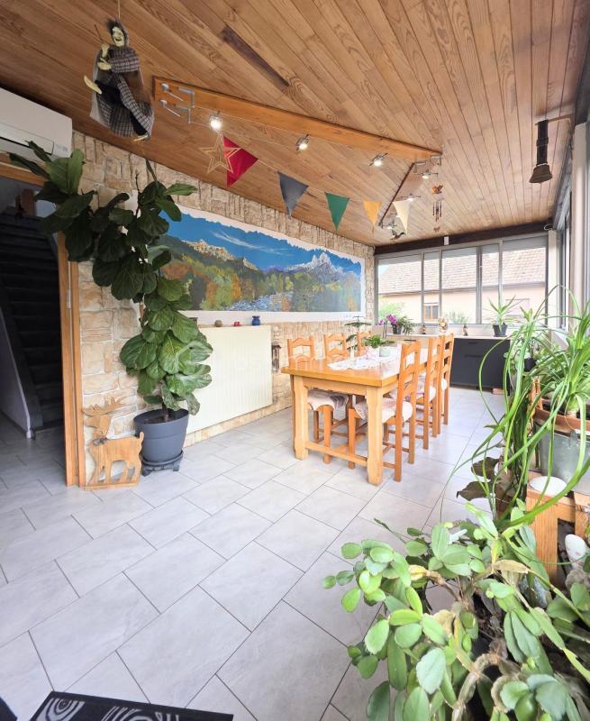 Maison - 272 m² - 11 pièces