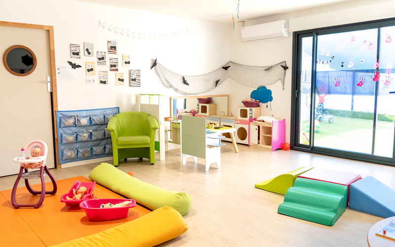 Micro-crèche Youbee For Kids “Plaissan’tins”