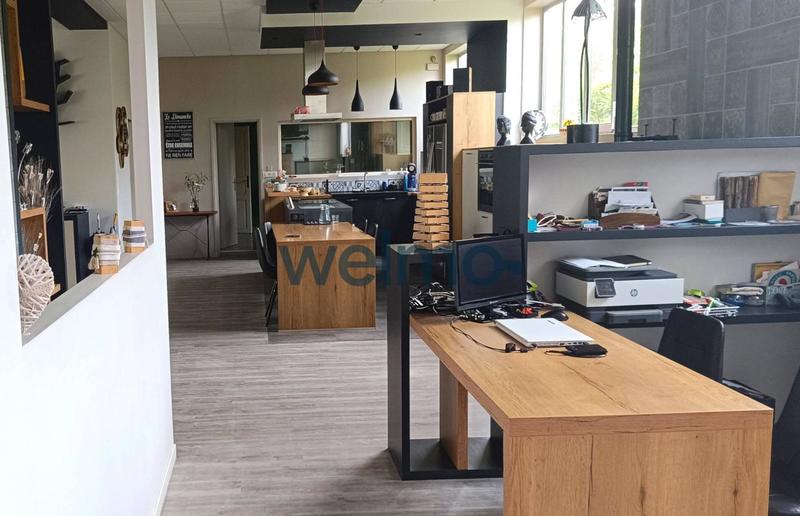 Maison - 278 m² - 7 pièces