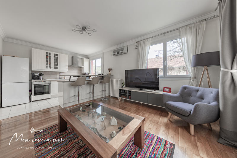 Maison - 89 m² - 5 pièces