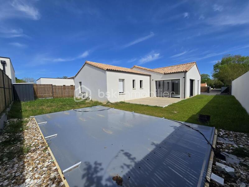 Maison traditionnelle - 120 m² - 4 pièces