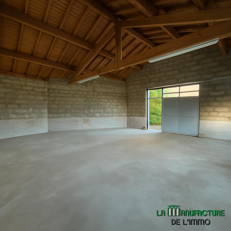 Maison - 322 m² - 4 pièces