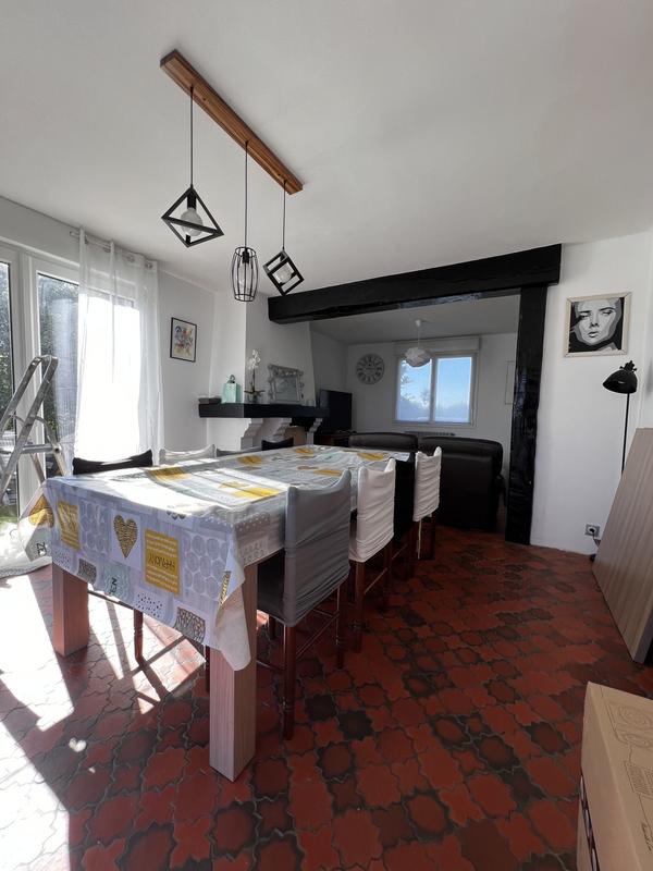 Maison traditionnelle - 128 m² - 9 pièces