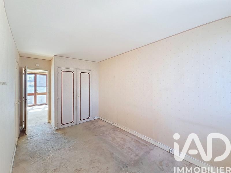Appartement - 93 m² - 5 pièces