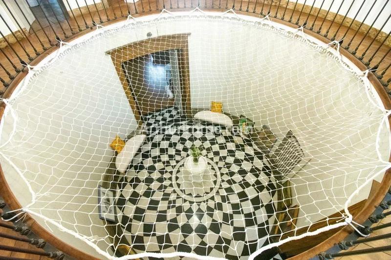 Maison - 547 m² - 14 pièces