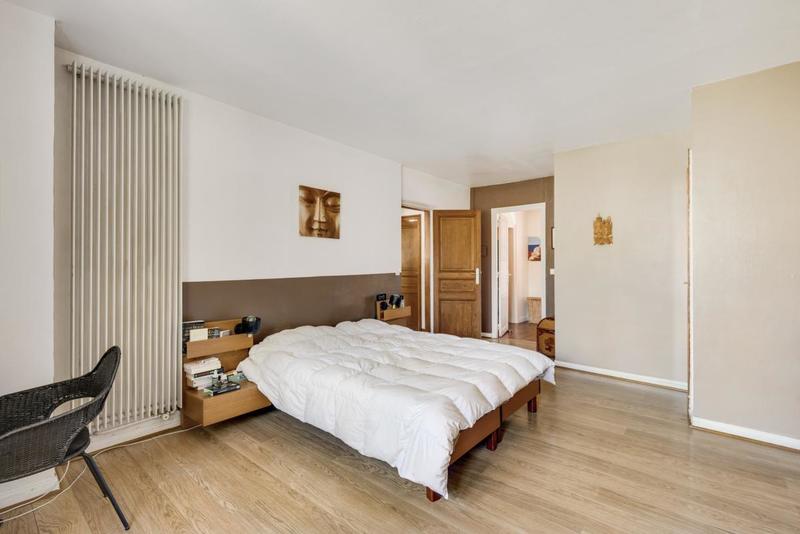 Maison - 245 m² - 7 pièces