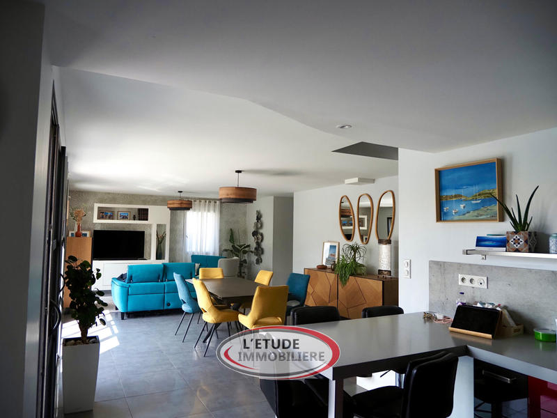 Maison - 152 m² - 7 pièces